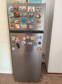 frigo, lavatrice e sala