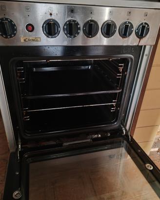 cucina 4 fuochi a gas 