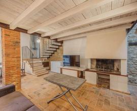 Appartamento ristrutturato con terrazza e giardino