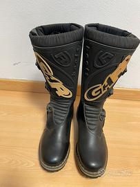 stivali nuovi cross/enduro numero 42 Novogar neri