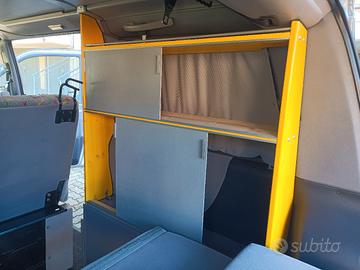 Mobiletto aggiuntivo per westfalia 