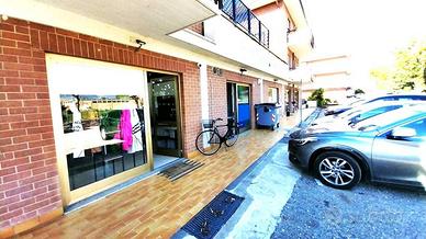 Immobile di 105 m² con 1 locale a Foligno