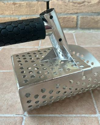 Sand scoop