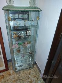 vetrina di cristallo 