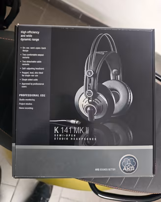 cuffie akg 141 