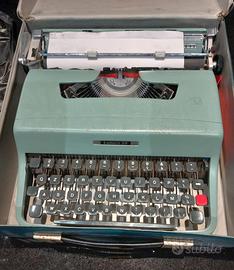 Macchina da scrivere Olivetti Lettera 32