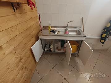 Mobili di vario genere per vari utilizzi