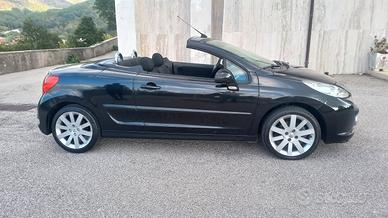 Peugeot 207 1.6 VTi 120CV CC Féline