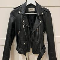 Giacca in vera pelle Stradivarius