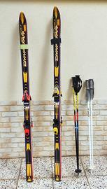 Sci Dynastar con bastoncini