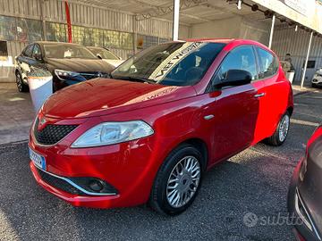 Lancia Ypsilon 1.2 69 CV 5 porte Gold