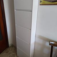 Scarpiera in Metallo e Mobile TV