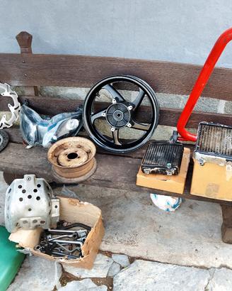 Ricambi accessori moto 