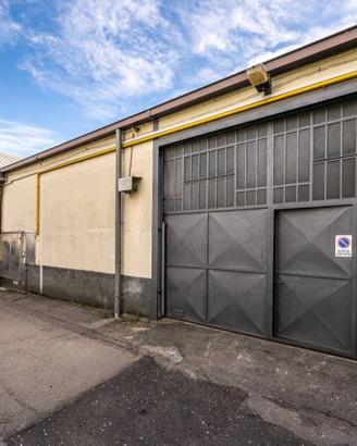 Immobile di 768 m² con 4 locali a Cantù