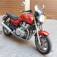 Honda cb750 Seven Fifty (RC42)