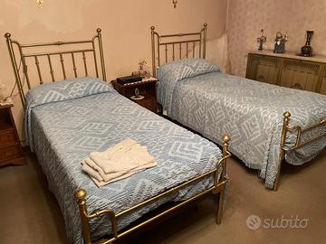 letti in ottone vintage