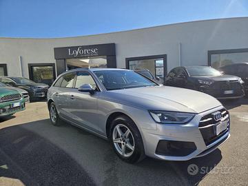 AUDI A4 Avant 30 TDI/136 CV S tronic Business