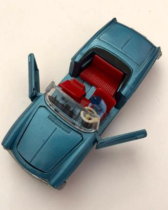 DINKY TOYS PEUGEOT 404 CABRIOLET PININFARINA