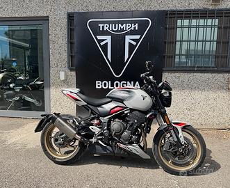 Triumph Trident 900