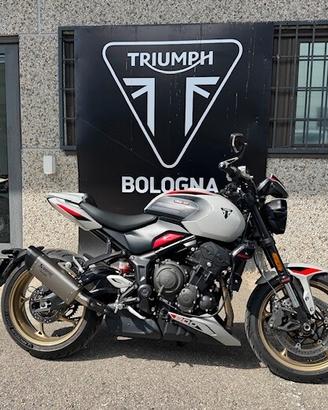 Triumph Trident 900