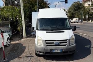 Ford Transit Courier 350l VAN 2.2.