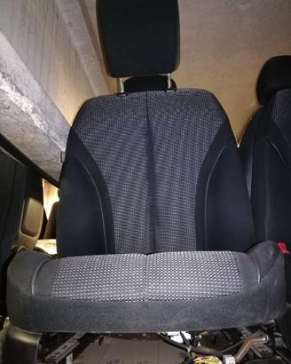 Sedile anteriore dx MAZDA 2 del 2008