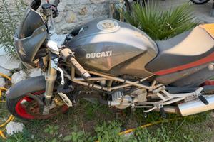 Ducati monster 916