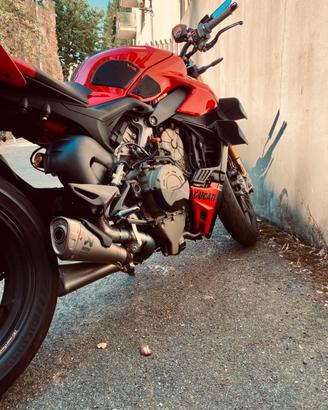 Scarico Slip-On Akrapovic