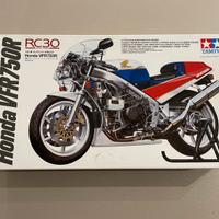 Tamiya honda vfr750r 1/12