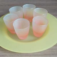 lotto 6 bicchieri liquore vetro e piatto giallo