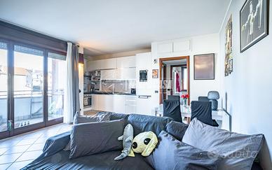 BILOCALE CON TERRAZZINO E BOX