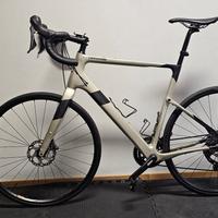 gravel carbonio cannondale