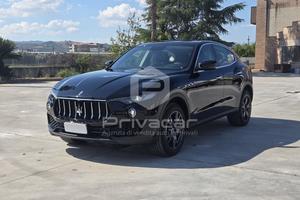 MASERATI Levante V6 AWD Granlusso