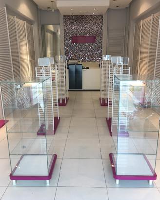 Arredo mobili negozio bigiotteria accessori abbigl