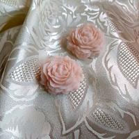 Candela artigianale a forma di rosa 