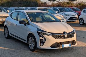 RENAULT Clio FULL HYBRID 1.6cc 145cv E-TECH EVOL