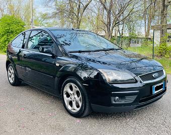 Ford focus ideale per neopatetati