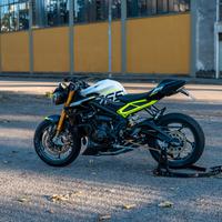 Triumph Street Triple 765 RS Moto2 Edition +142 cv