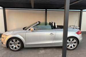 Audi tt mk2 cabriolet 8j