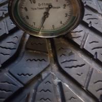 2 Gomme 225/45-18 Yokohama V905 MS