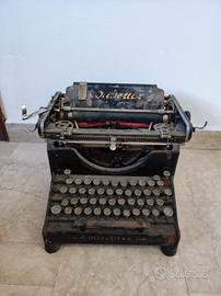 Macchina da scrivere Olivetti M20 
