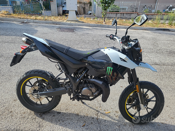 Moto motard Ksr TR 50 SM 2T