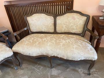 divano classico con tessuto originale due poltrone