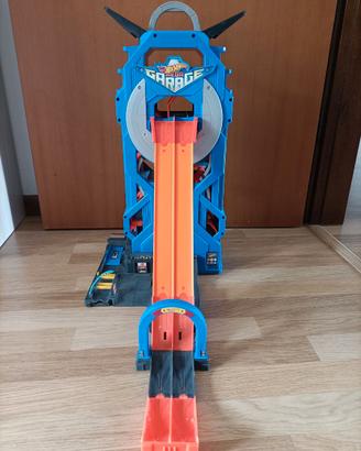 Hotwheels Mega Garage
