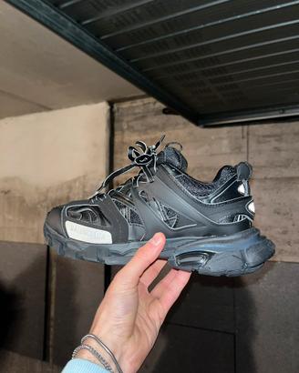 balenciaga track