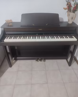 Pianoforte digitale Roland HP207e