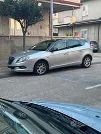 Lancia delta 1.6 120cv platino