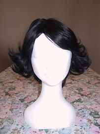 Parrucca Nera Taglio Mosso