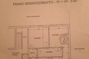 Dispongo spazi ,diverse metrature,uso deposito