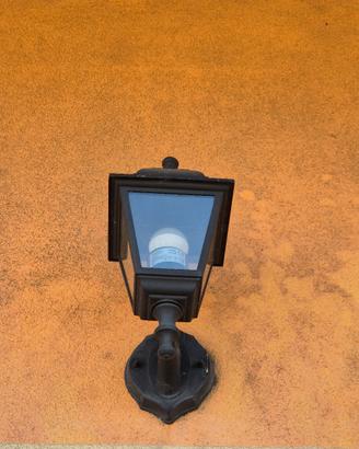 4 lampade da esterno in metallo